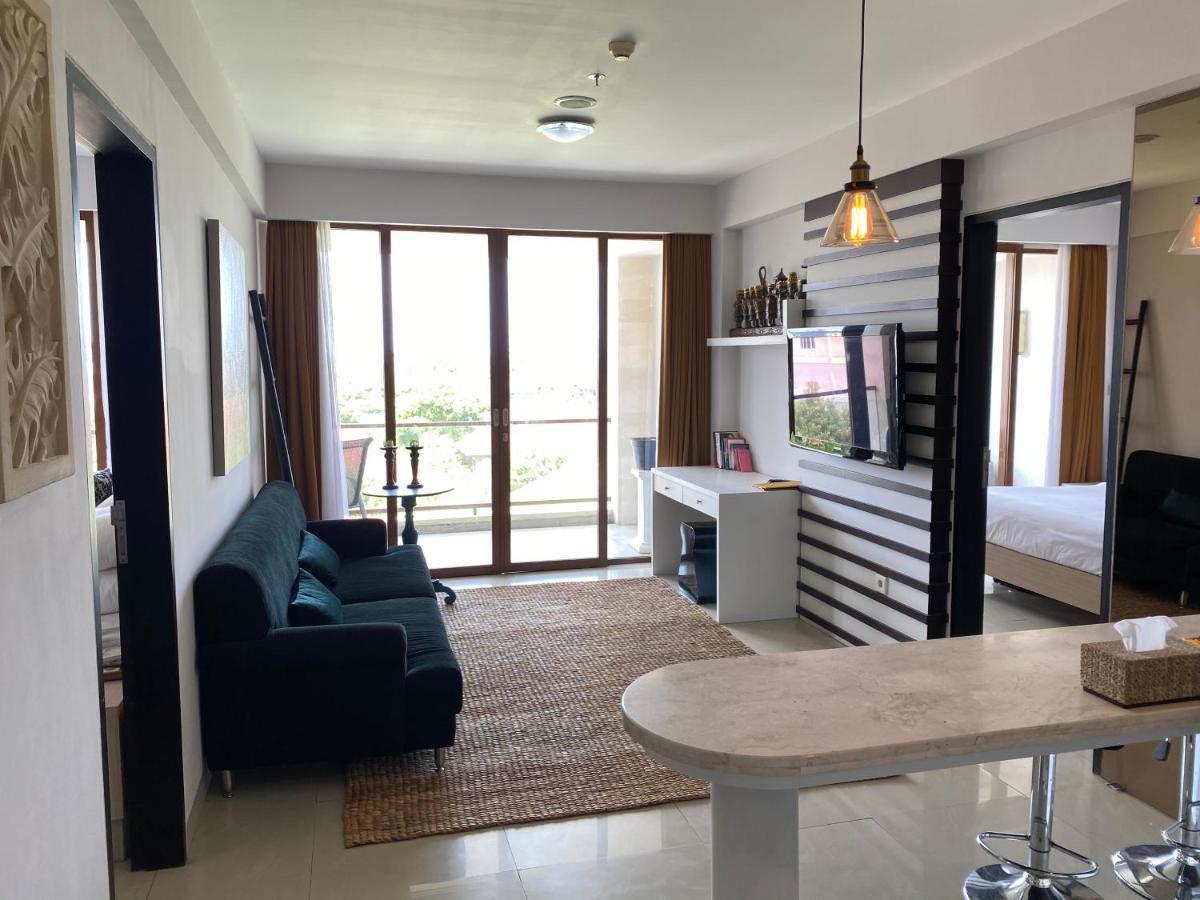 Stylish 2 Bedroom Penthouse Apt, Newly Refreshed, 50 Mbps, Pool, Gym, Resto Кута Экстерьер фото