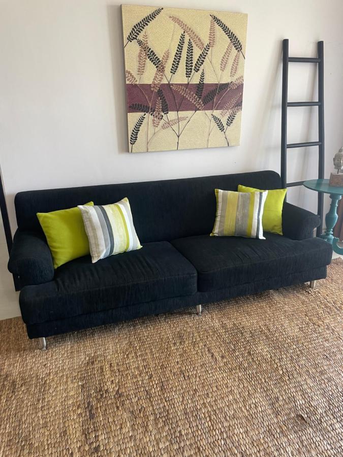 Stylish 2 Bedroom Penthouse Apt, Newly Refreshed, 50 Mbps, Pool, Gym, Resto Кута Экстерьер фото